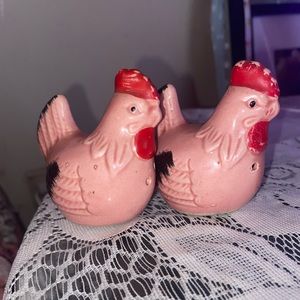 Vintage Pink Red Chicken Salt Pepper Shaker Set